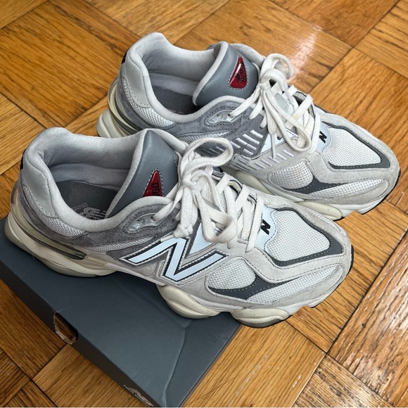 NEW BALANCE 9060 - Picture 4 of 5